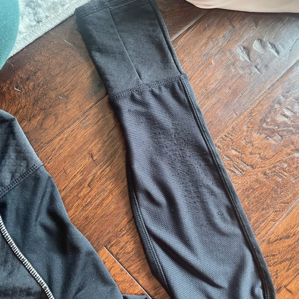 Athleta  Quaternary-Zip - Image 6