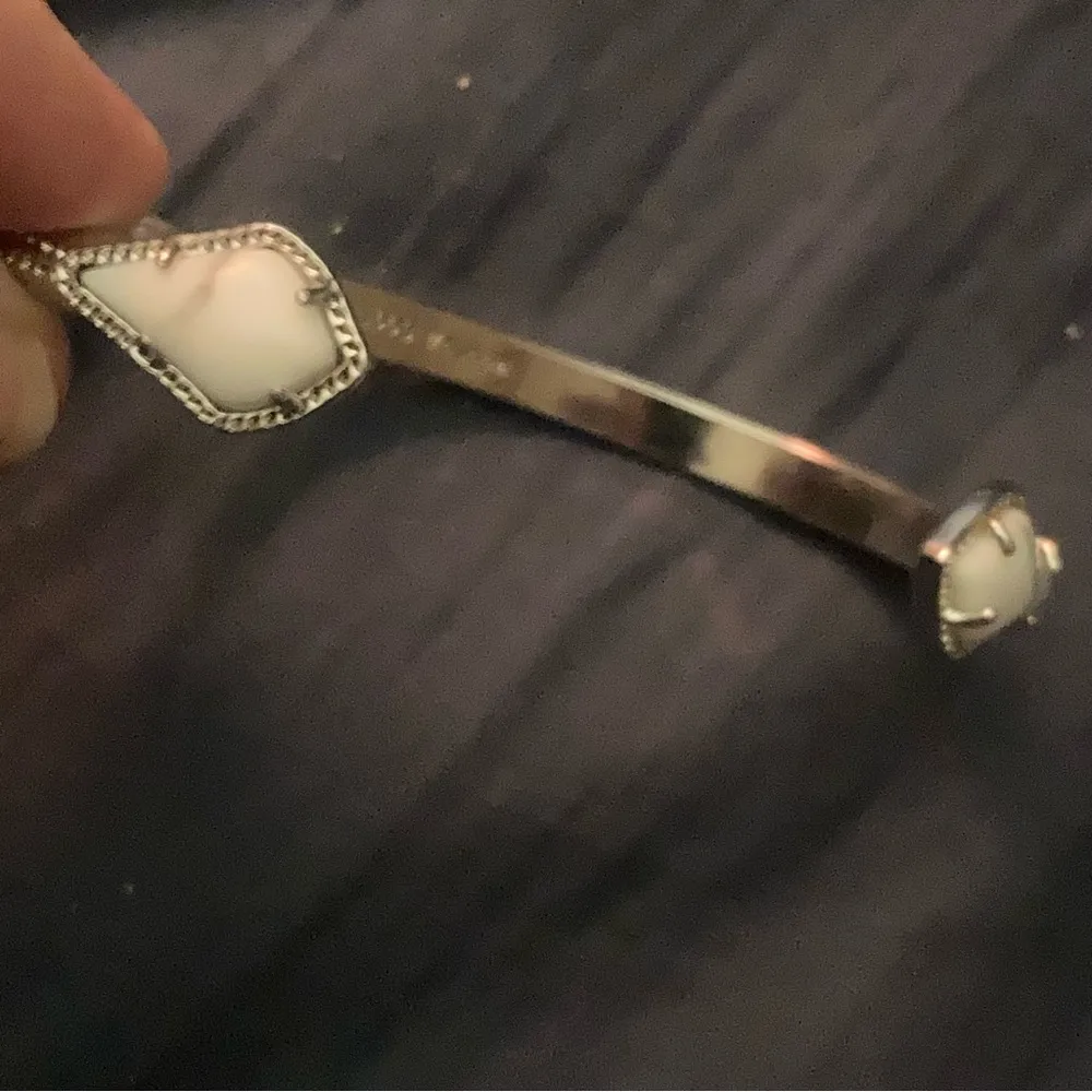 Howlite Everly Necklace & Bracelet Set - Image 8