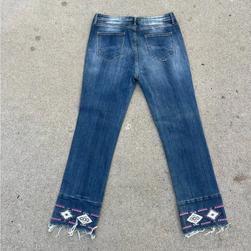 Driftwood Jeans Colette Hi Rise Aztec Embroidery Stretch Fray Hem size‎ 33 - Image 7