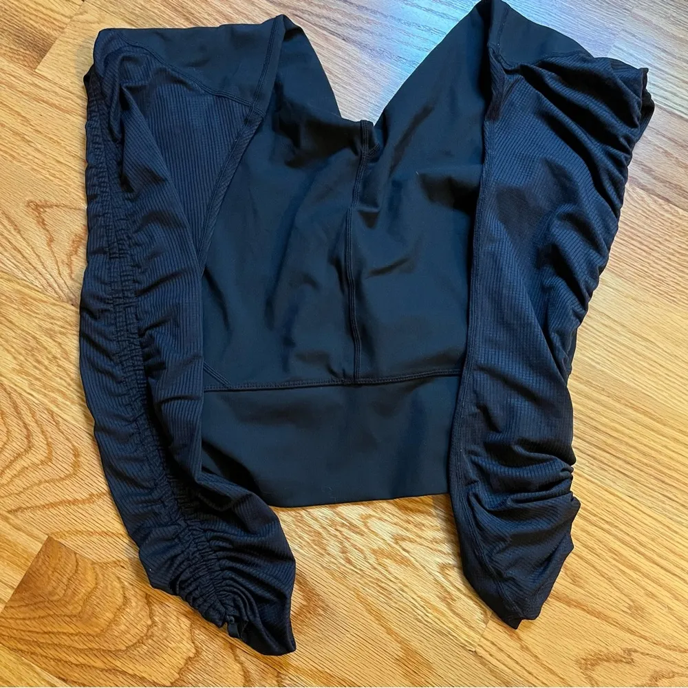 Fabletics  Cashel Foldover PureLuxe Legging in black size medium - Image 7