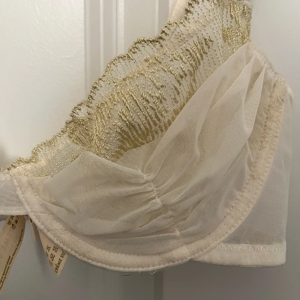 NWOT Crème Su Gold and Cream Mesh Underwired Bra Size XS - Image 7