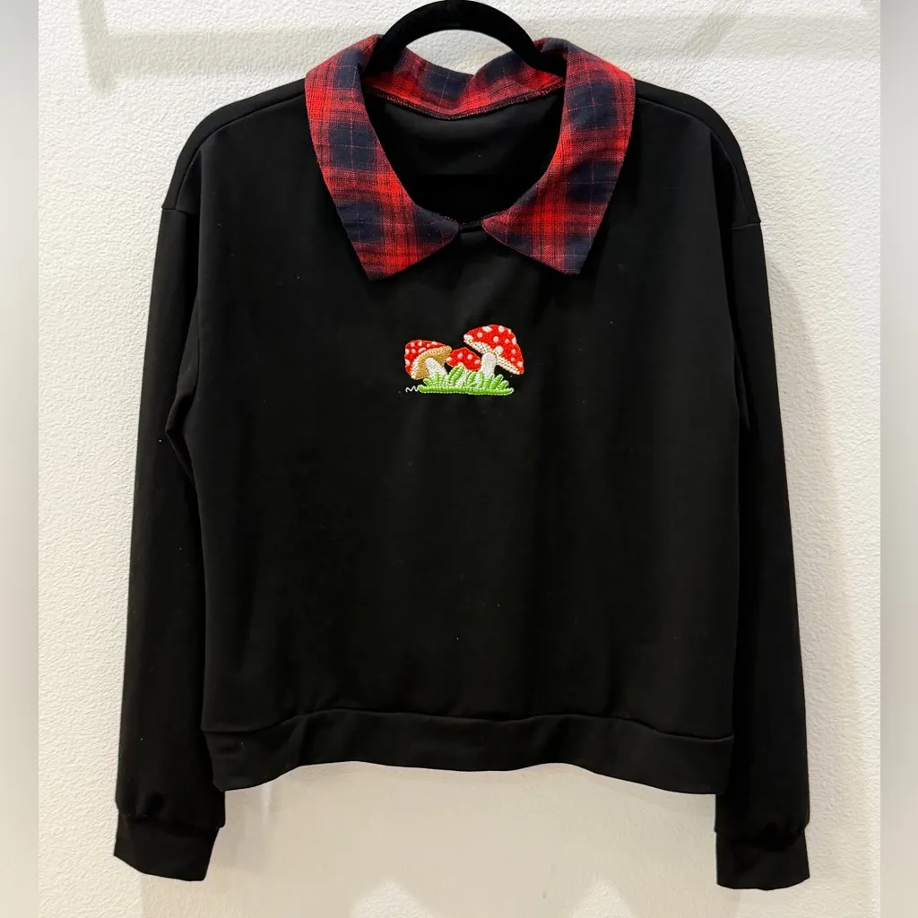 SweatyRocks Black Mushroom Embroidered Sweatshirt w/ Plaid Peter Pan Collar L - Image 3