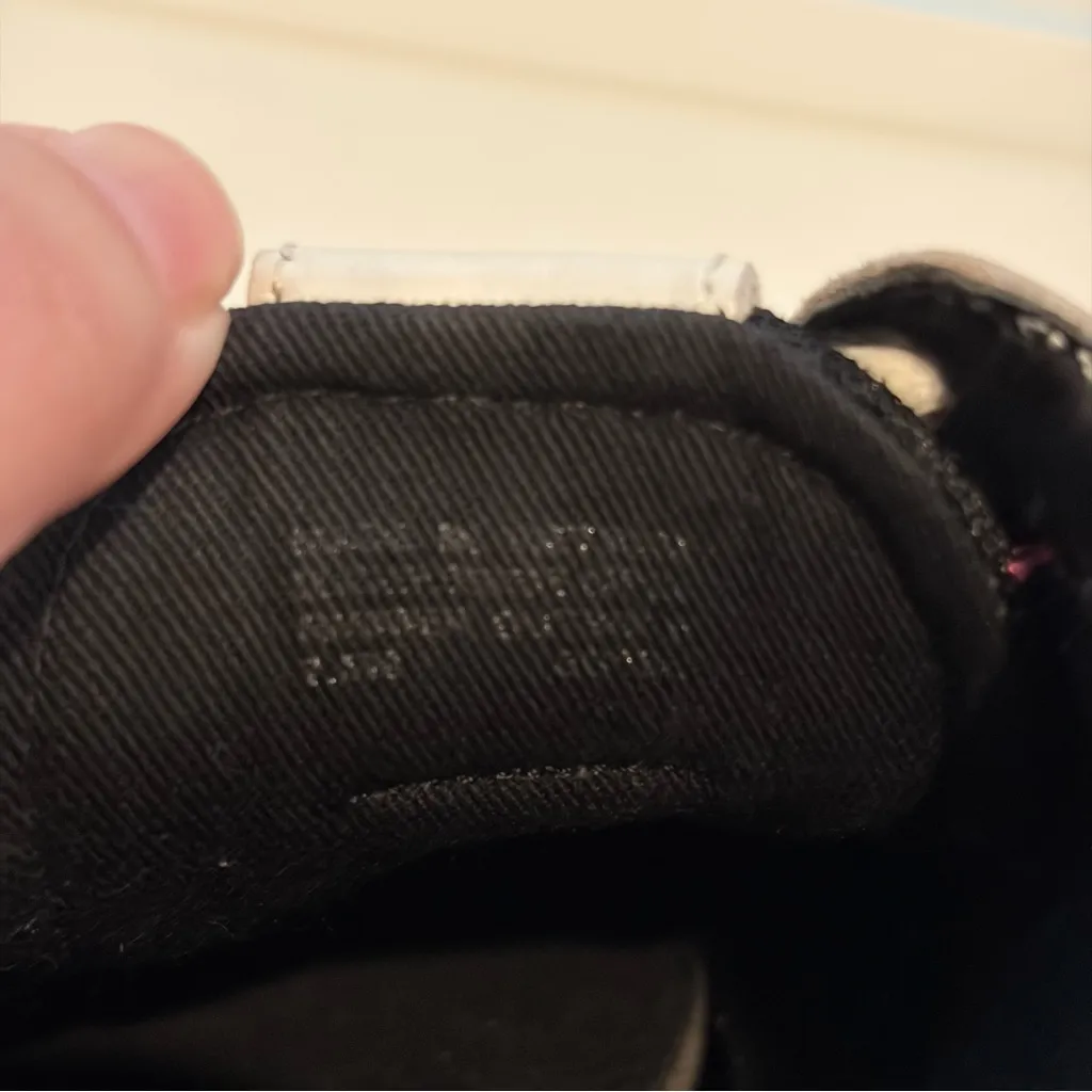 Michael Kors Women’s Sneakers Size 7.5 - Image 11