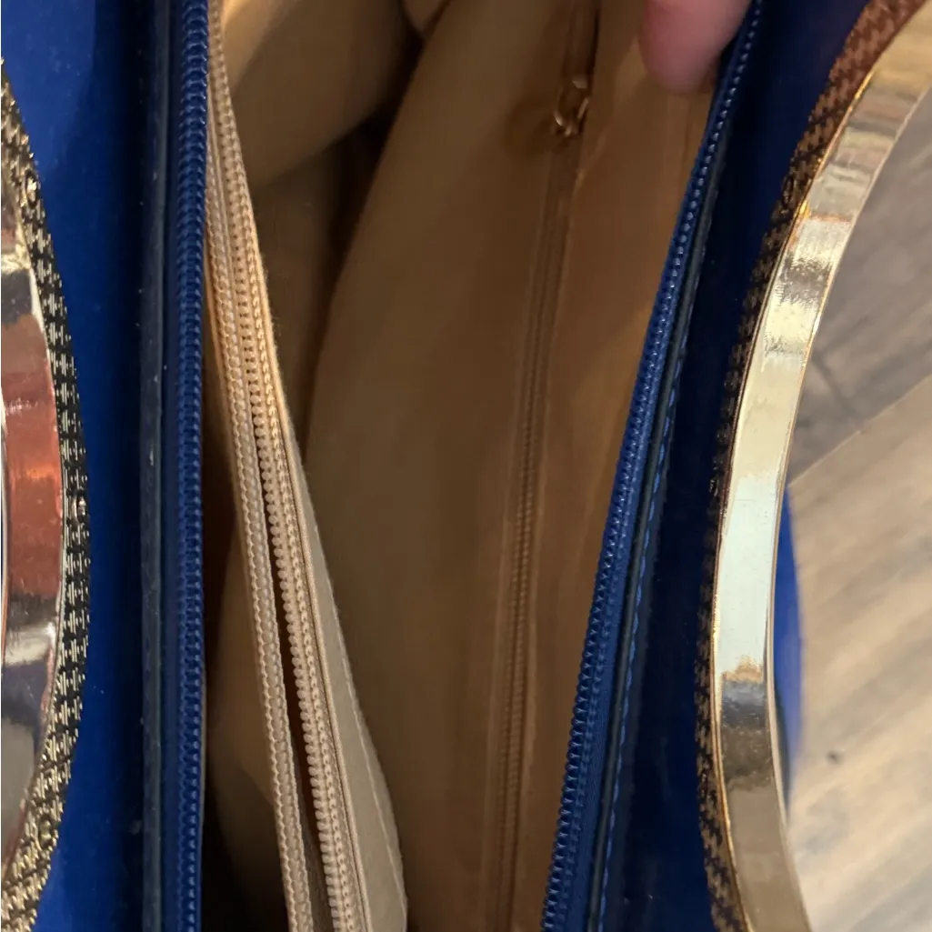 Elegant oversized Blue Handbag - Image 3