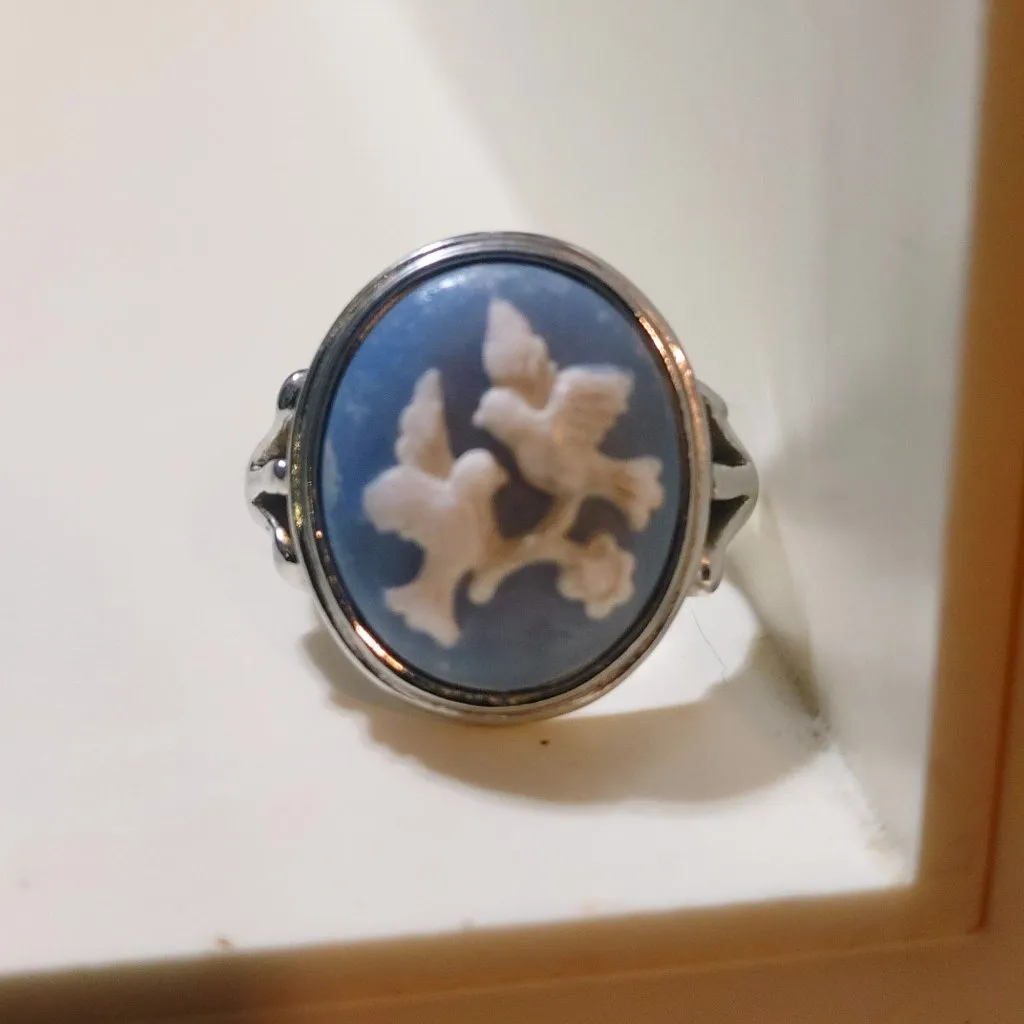 Avon Blue Cameo 2 Dove Ring Size 7 Vintage 1983 Birds On Branch Style Wedgwood - Image 6