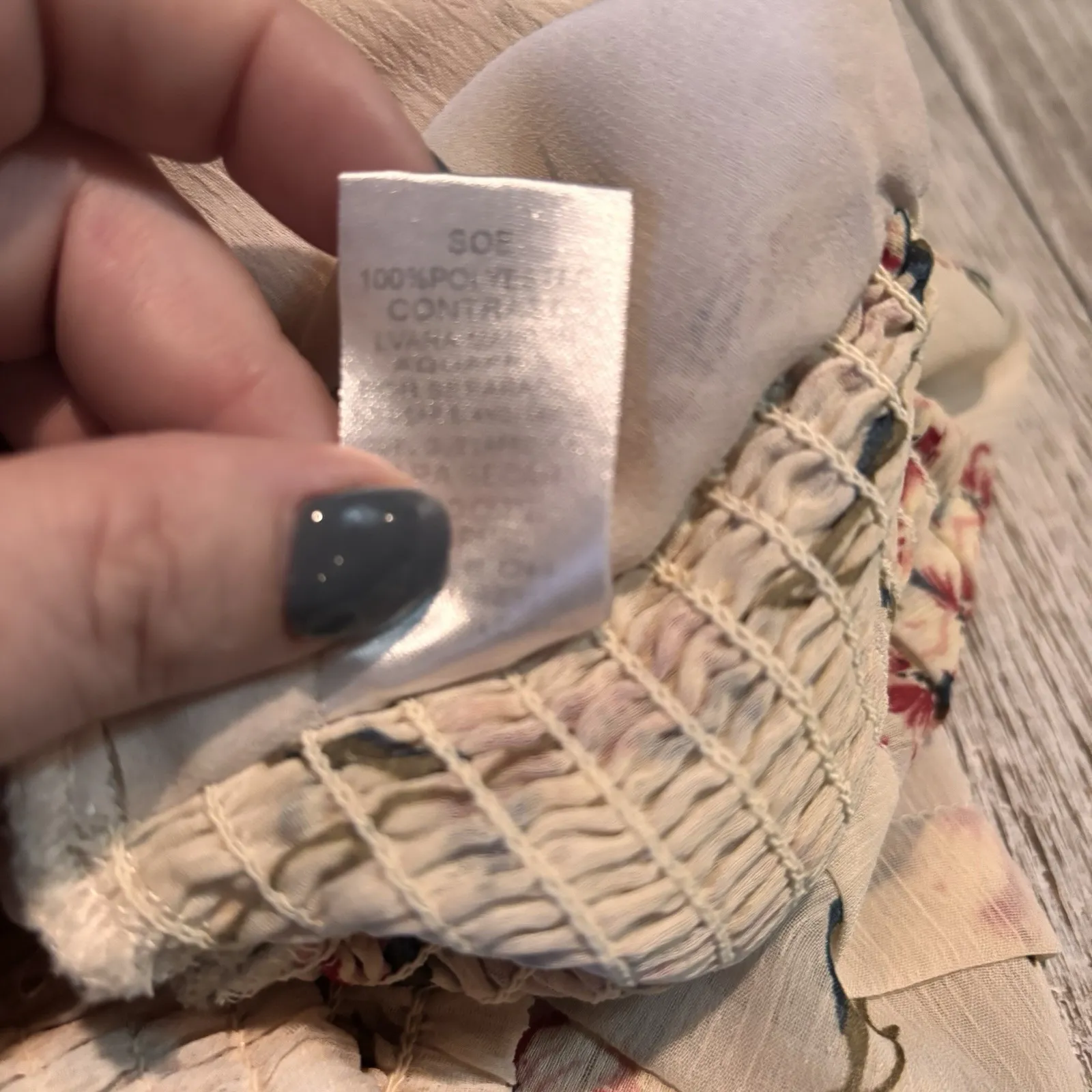 Kori America Floral Off Shoulder Crop Top Smocked Back Long Sleeve Size S - Image 7