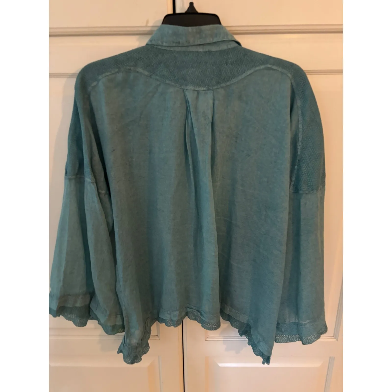 Womens Celia Cavaletti Teal Distressed Crochet Trim Button Up Shirt Top Green Size L - Image 11