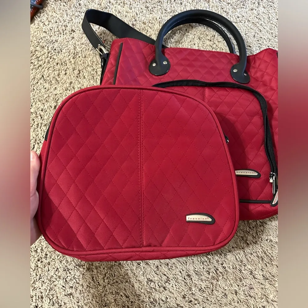 Travelon Quilted 2 in 1 Convertible Tote/Crossbody Bag - Image 10