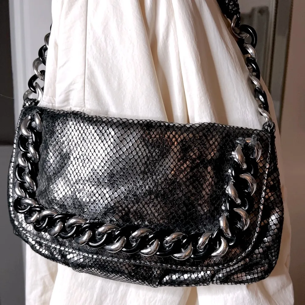 Michael Kors RARE VINTAGE Metallic Python ID Chain Shoulder Bag - Image 9