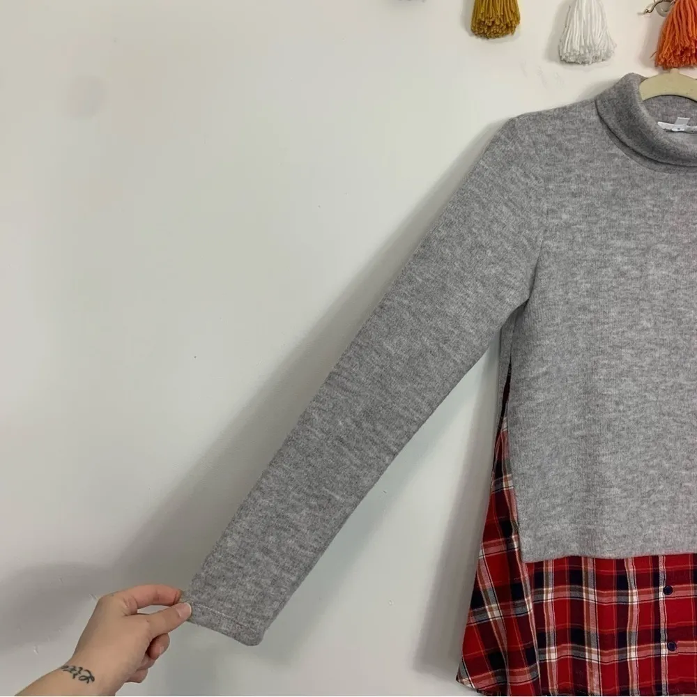 THML Cozy Layered Look Wallis Plaid Sweater Size Medium - Image 5