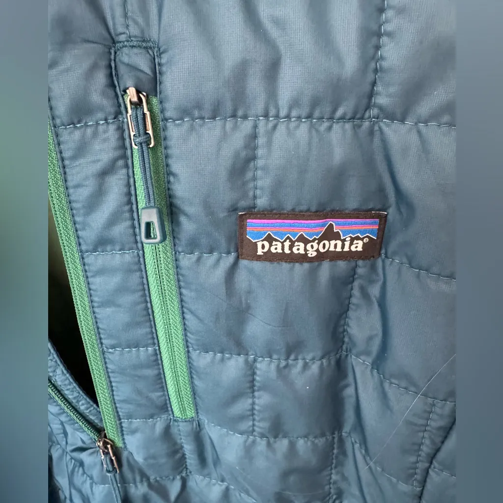 • Patagonia • W’s Nano Puff Pullover Like New - Image 3