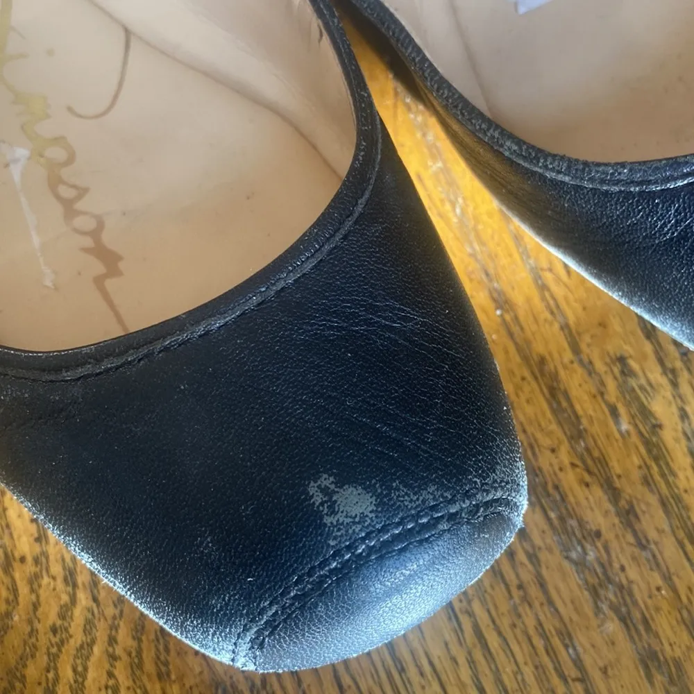 Black Flats with Strap and Rounded Toe - Image 6