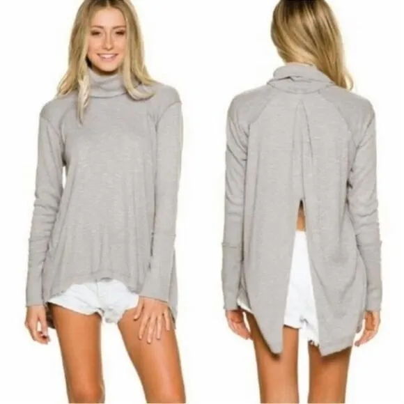 Free People We The Free Long Sleeve Turtle Neck Split Back Top Grey Size Medium - Image 2