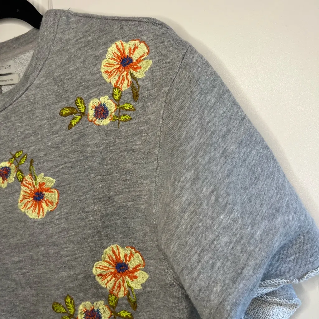 Urban Outfitters  Cropped Embroidered Sweatshirt - Image 5