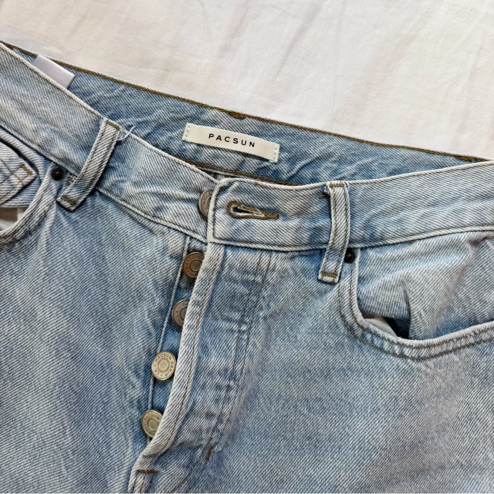 PacSun Light Blue Denim Jeans with Knee Patch - Image 5