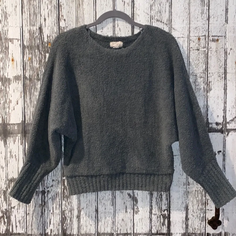 Kaisley super soft green cropped sweater - Image 2