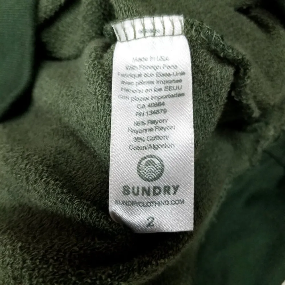 Sundry Heart Print Green White Sweatshirt Sz 2 - Image 8