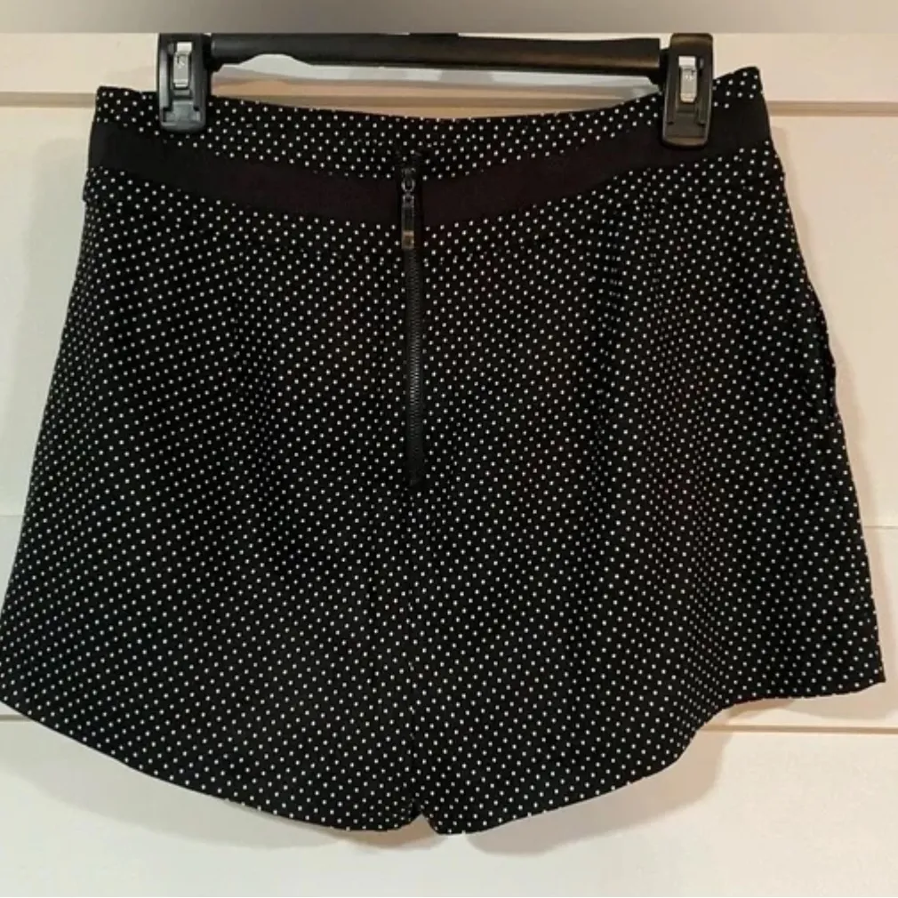 Bebe Black & White Poka Dot Shorts Size Small - Image 2