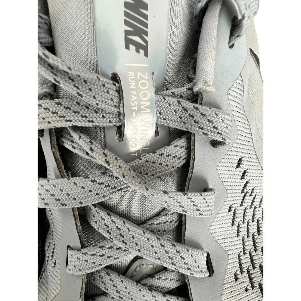 Nike Air Zoom Sneakers size 9.5 - Image 9