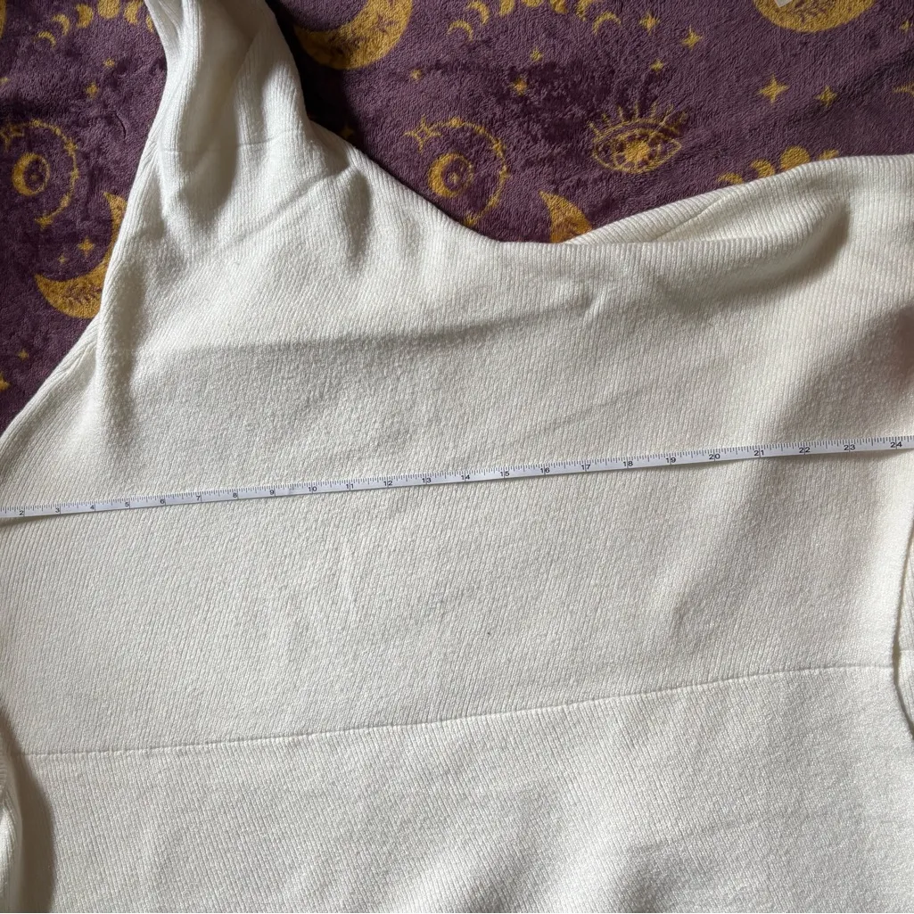 Elegant Cream Turtleneck Sweater White Size XS - Image 7