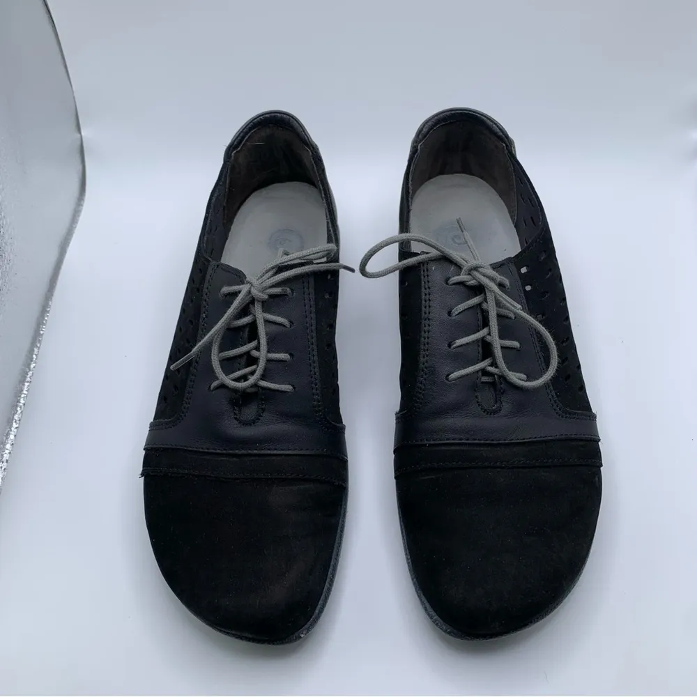 Women's Naot Lalo Color: Black Velvet Nubuck - Image 5