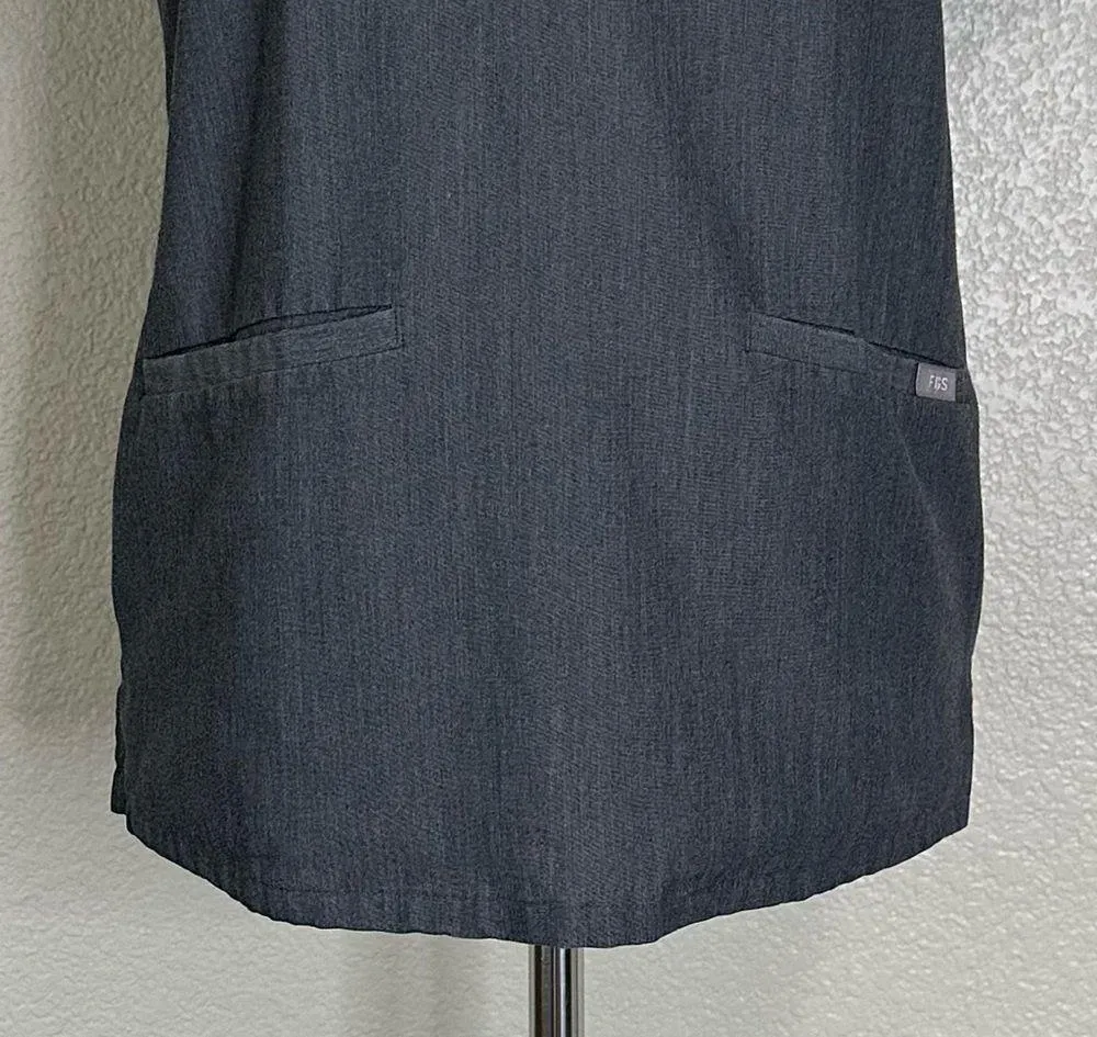 Figs Casma Gray Three-Pocket Scrub Top, Sz XS - Image 4