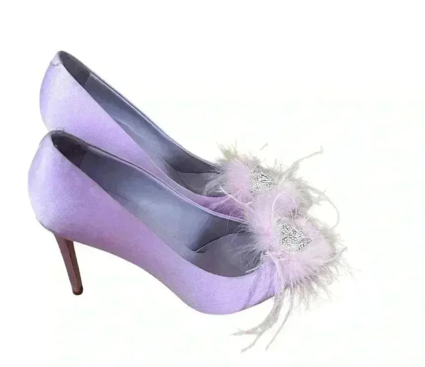 Amara Ostrich Pumps Lilac Pointed toe heeled tag satin feather silver heart.Sz39 Purple Size 8.5 - Image 4