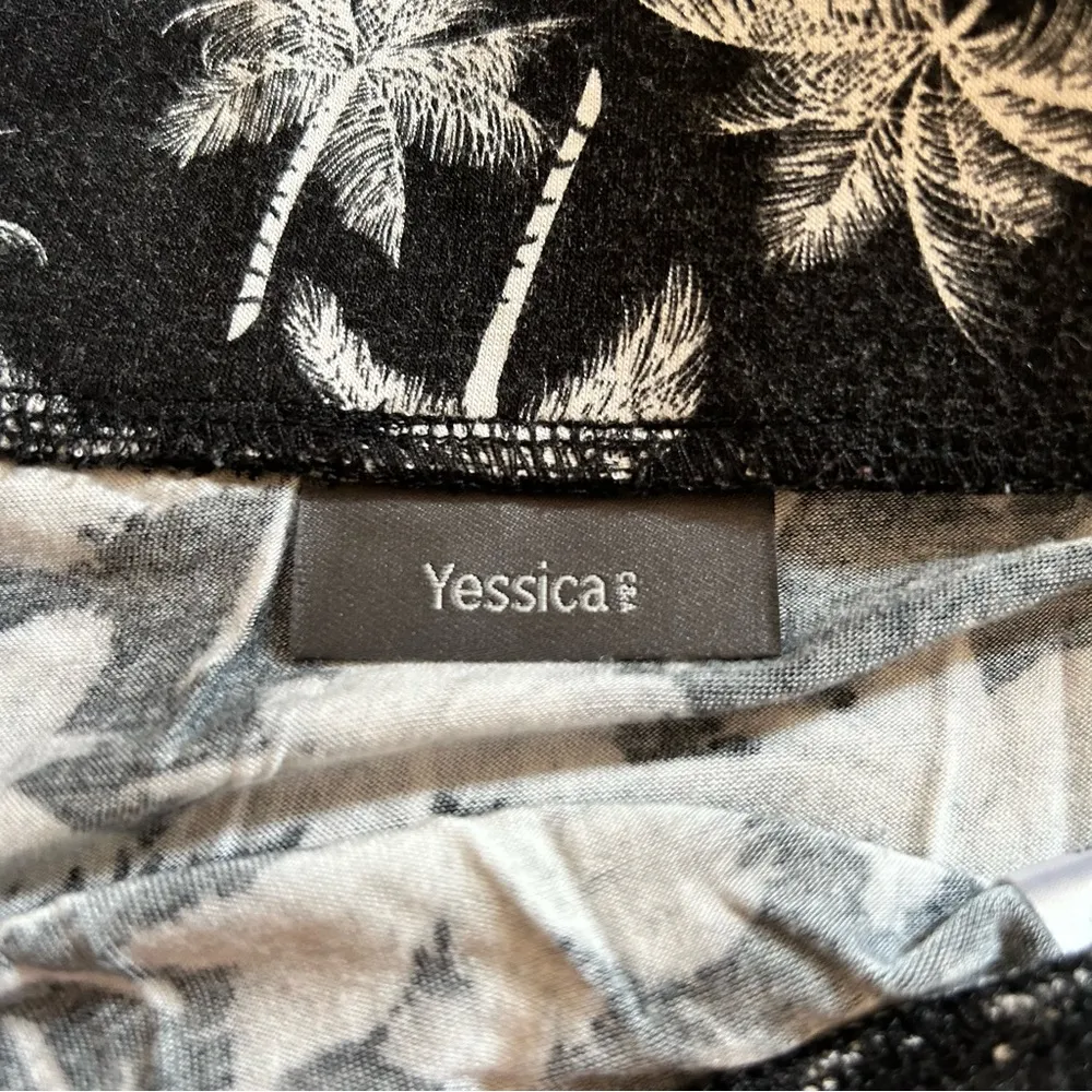YESSICA black & white palm tree flounce skirt, size S - Image 6