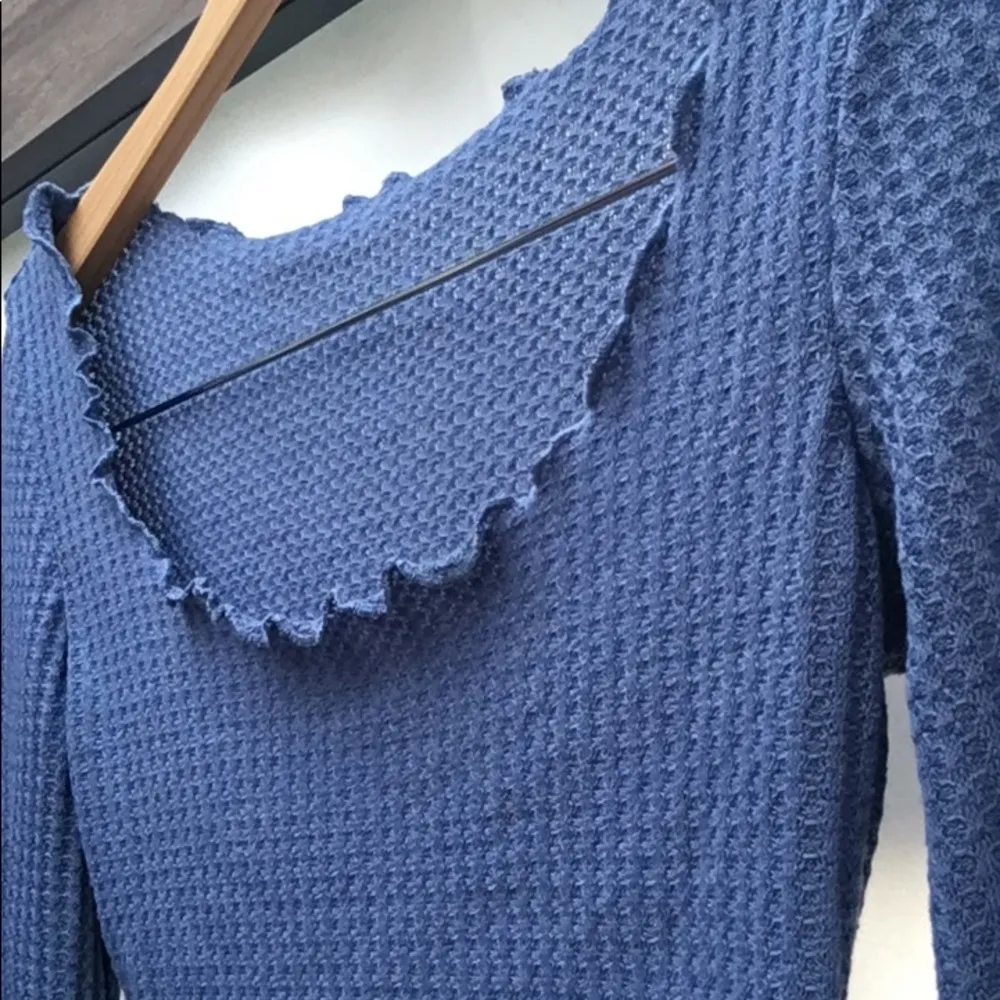 SheIn ⬇️ 2/$25 Listing -  Cropped Long Sleeve Waffle Knit Top - Image 3