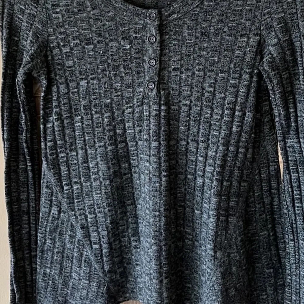 Comfy Charcoal Flowy Top Henley Rue21 Heather Black Long Sleeve Shirt Womens - Image 8