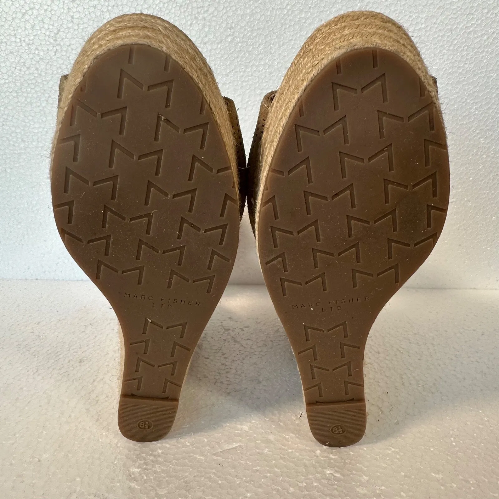 Marc Fisher Alison Espadrille Wedges Womens 8.5 Tan Beige Perforated Suede 4.5" - Image 10
