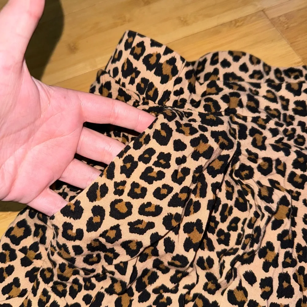 Leopard Print Shorts Brown Size M - Image 2