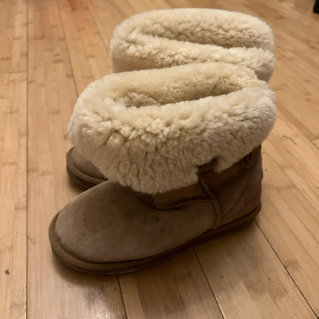 Emu Tan Shearling Winter Boots Size 7 - Image 4