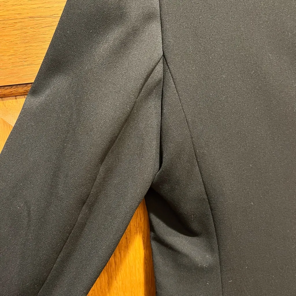 Express Classic Black Women's Blazer - Size 4 - Image 9