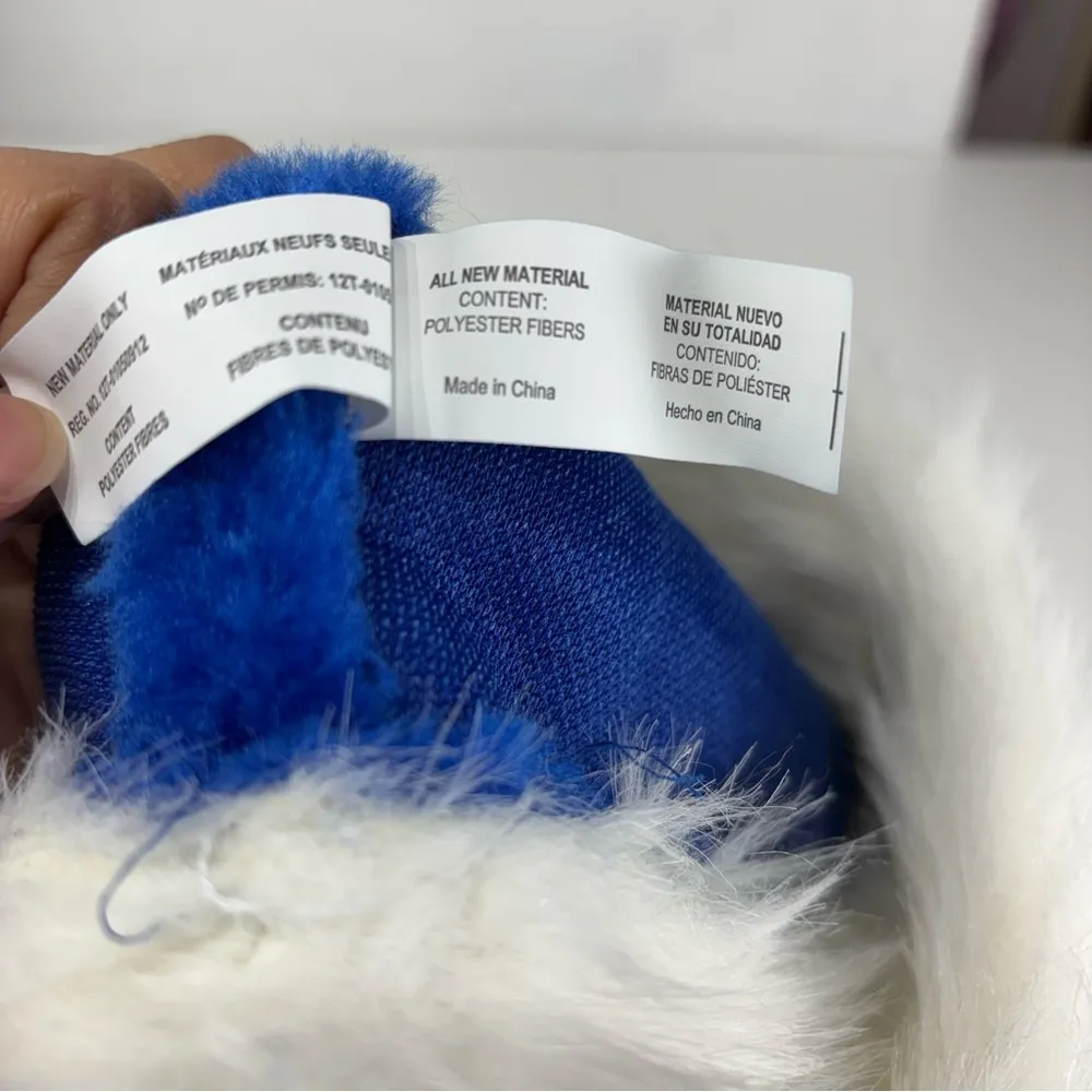 Blue and White fluffy trim Santa Hat - Image 6