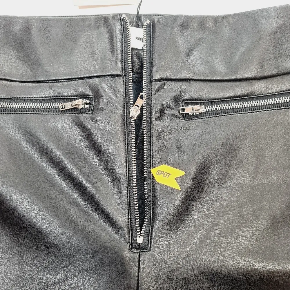 superdown  Adonia Zipper Front Pant in Black - Image 6