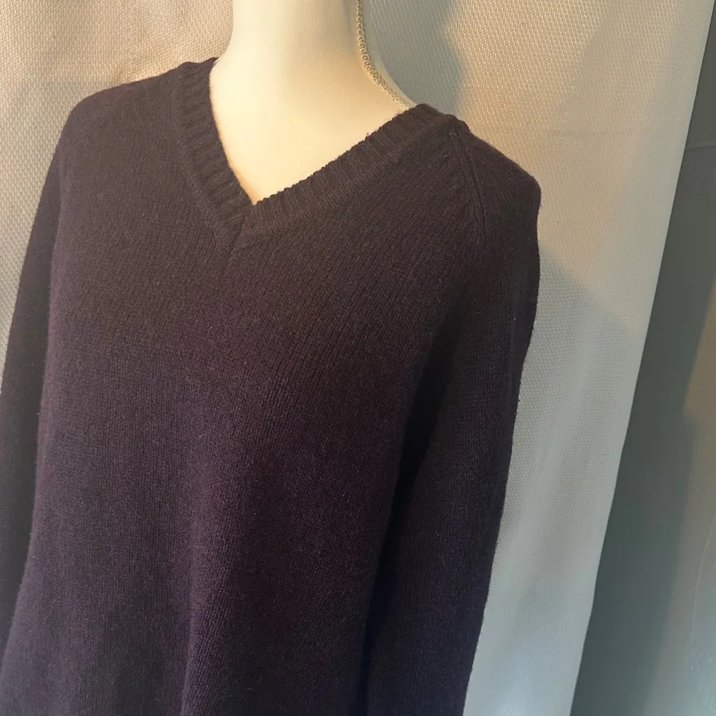 Vintage ,St. John’s Bay 100% Wool Purple V-Neck Sweater – Women’s Large - Image 2