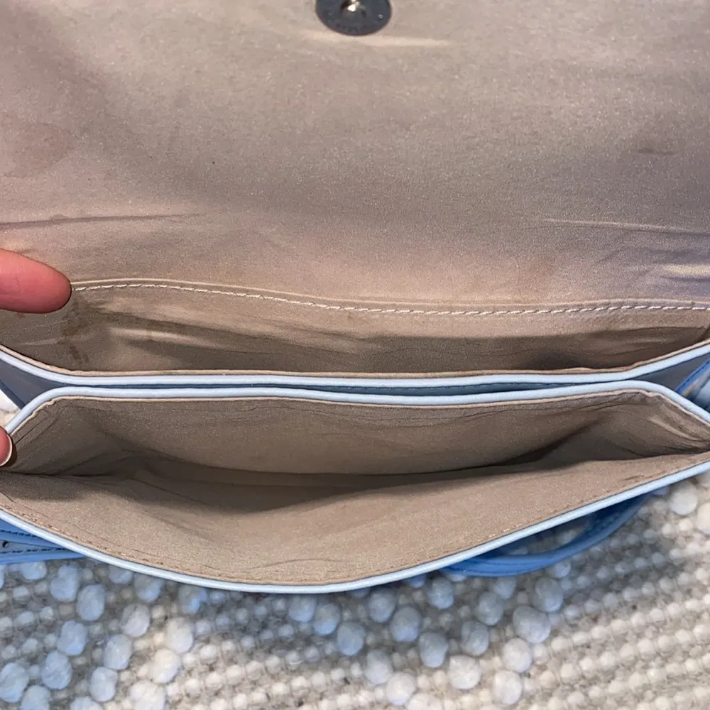 5 Pocket Crossbody Purse - Image 5