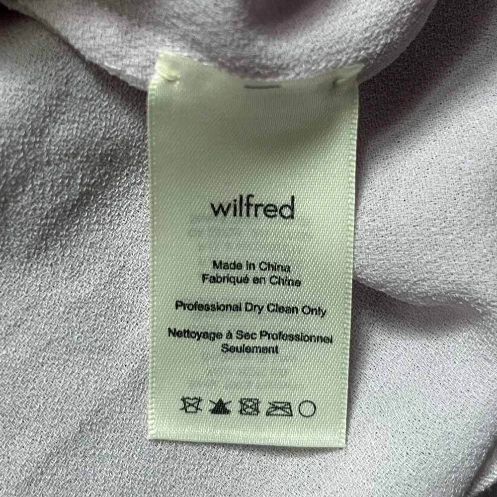 NEW Wilfred Aritzia Lavender Purple Surplice Summer Flowy Tank Top Size M - Image 5