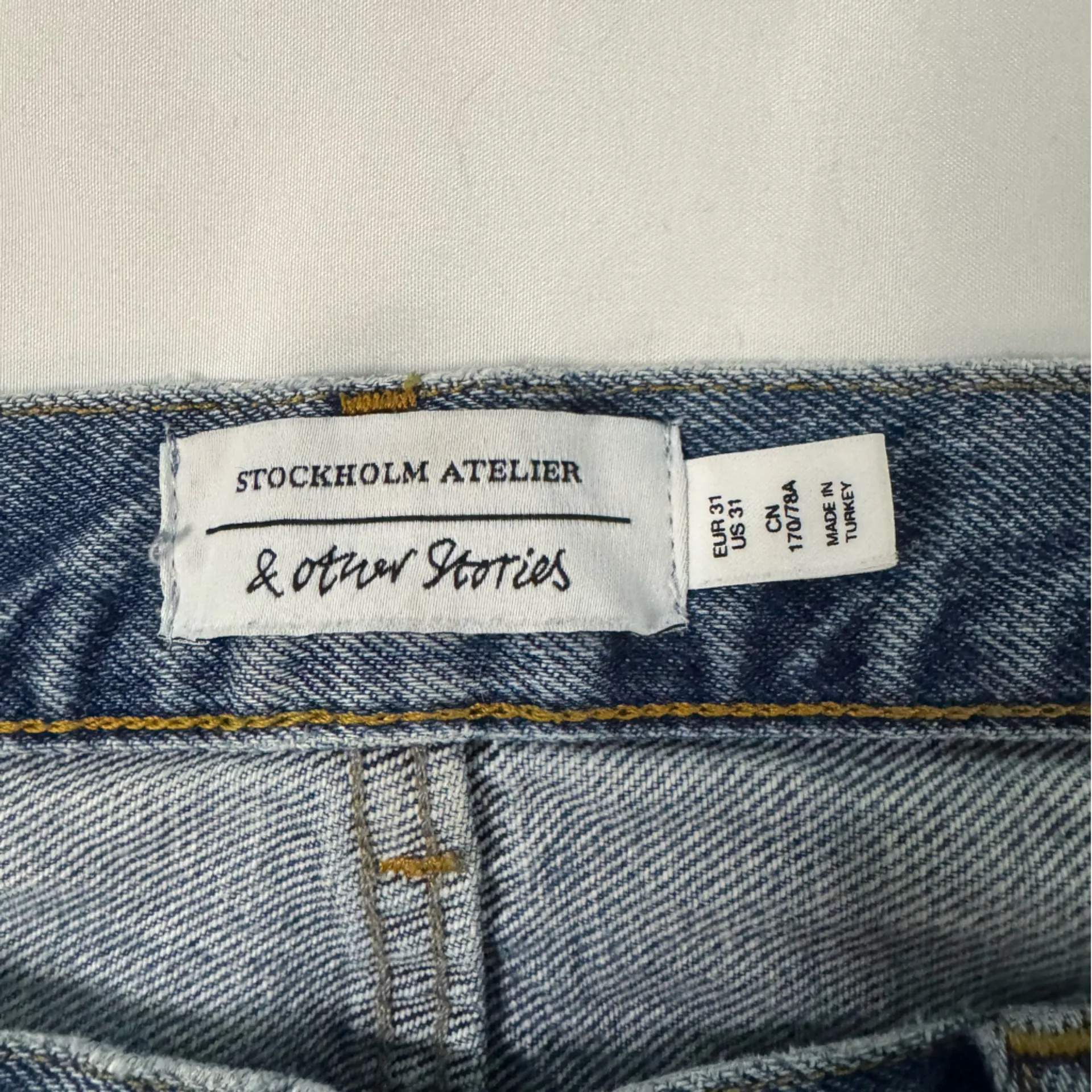 Stockholm Atelier & Other Stories Jeans Women Size 31 Medium Wash Straight Leg - Image 5