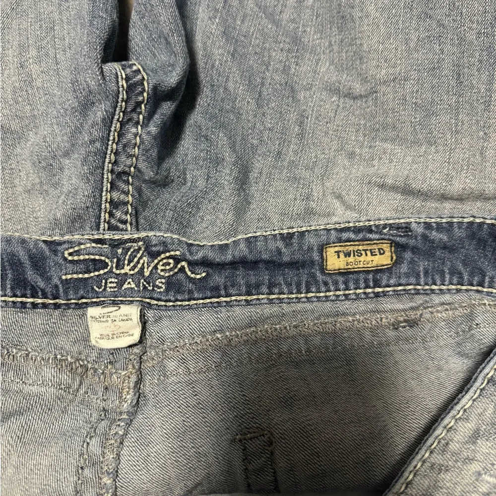 Silver Jeans Blue Twisted Boot Cut Denim with Embroidered Details - Image 3