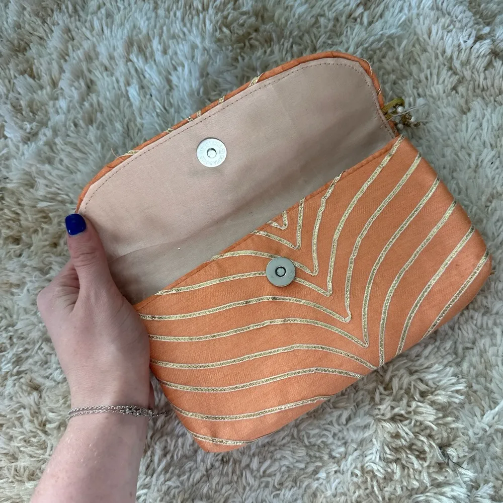 Orange and gold vintage beaded purse - Image 3