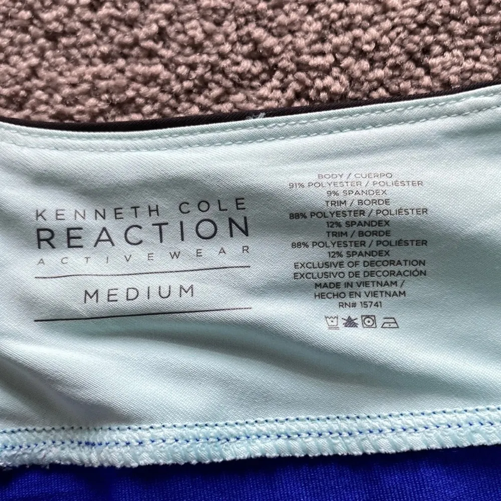 Kenneth Cole Shorts SIZE M - Image 3