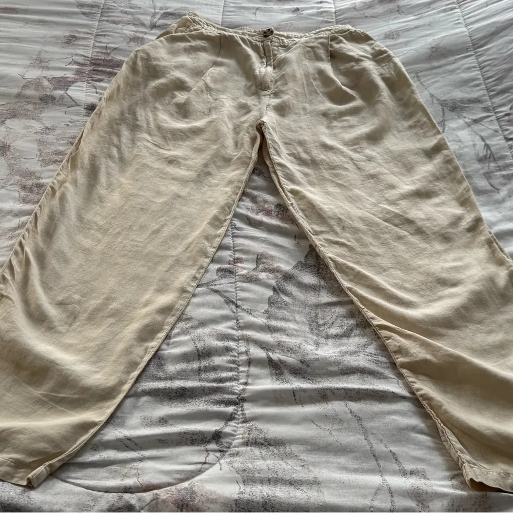 Filosofia Ella 100% linen beige high rise cropped pants, size XS Made in USA - Image 7