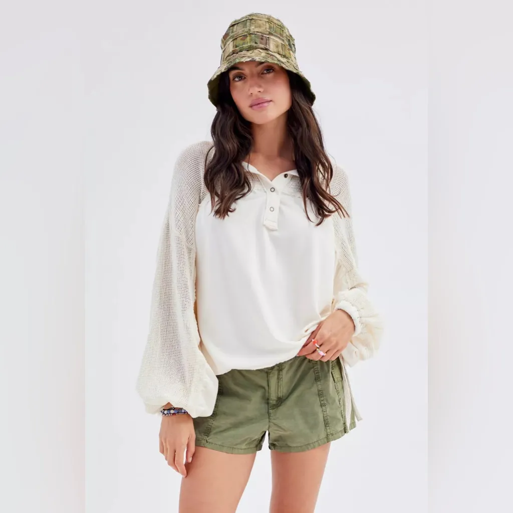 Out From Under Sienna Mesh Pullover Sweatshirt Size Small - Image 10