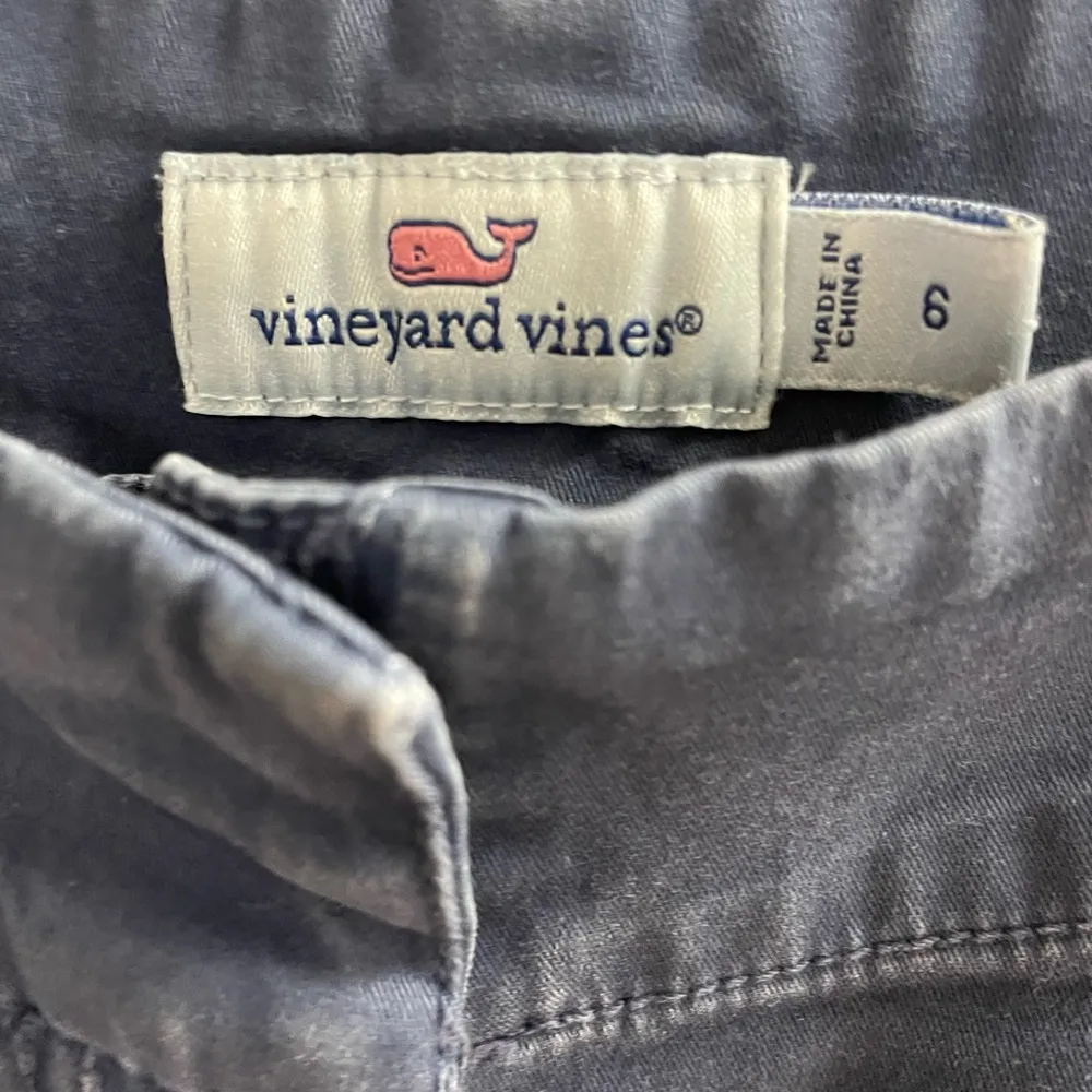 Vineyard Vines Women "Every Day Should Feel This Good" Navy Sz 6 Good Condition - Image 3