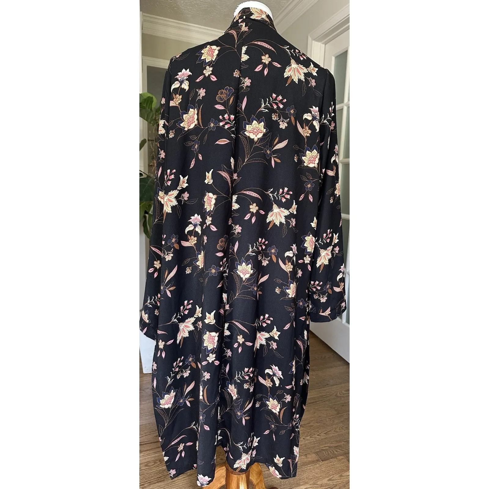 Daniel Rainn DR2 by Floral Kimono Duster Jacket Black Pink Boho Long Sleeve L - Image 5