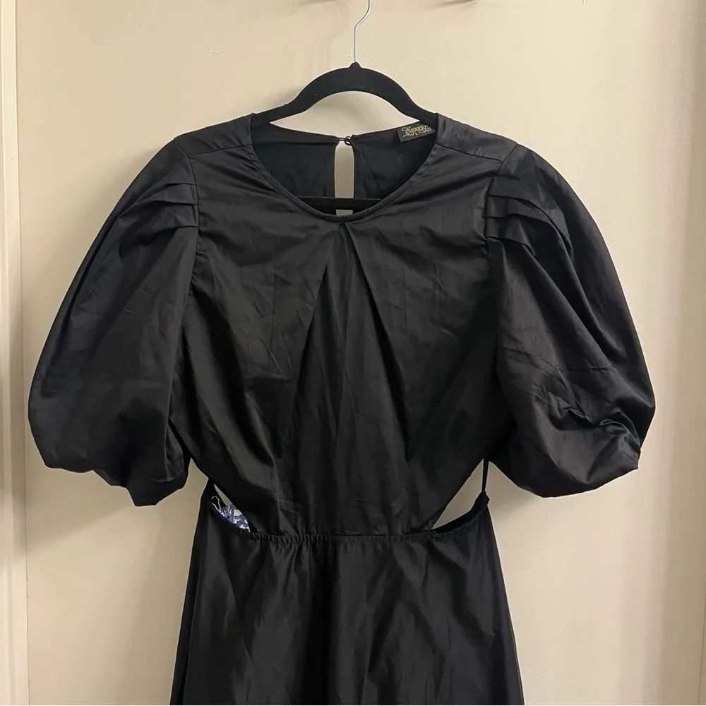 Especia x Sisterly Style Black Puff Sleeve Cutout Midi Dress Size Large - Image 5