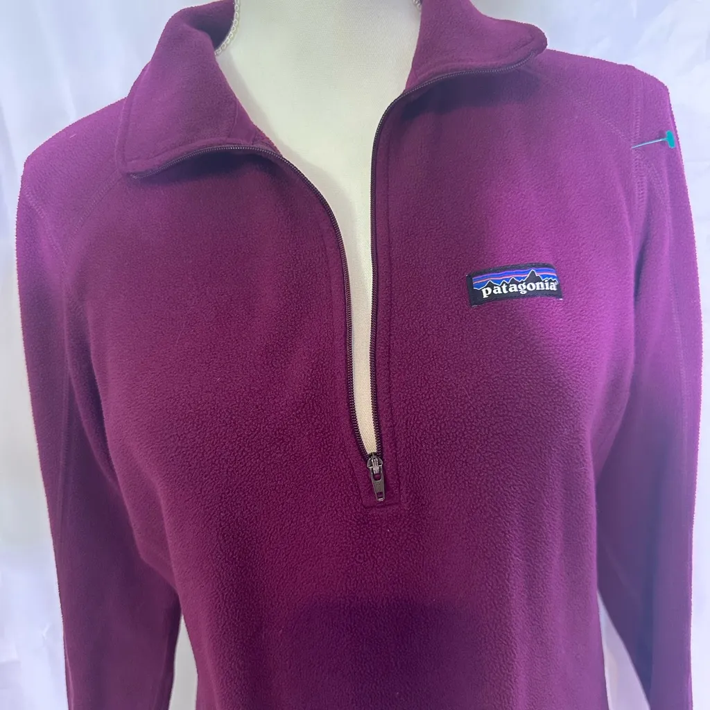 Patagonia Women's Burgundy Half-Zip Sweatshirt - Image 8