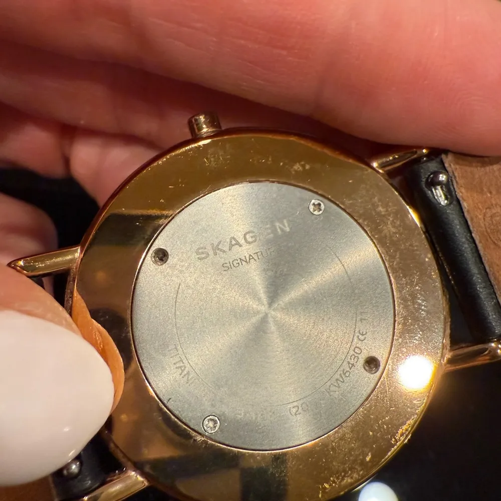 Skagen Signatur SKW6430, Black and Gold with White Face - Image 7